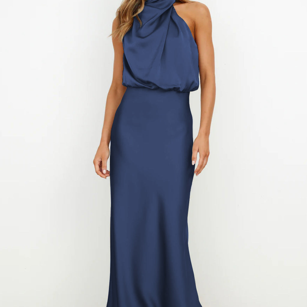 CARLINE™ - Vestido largo de satén con escote halter