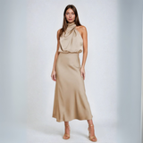 CARLINE™ - Vestido largo de satén con escote halter