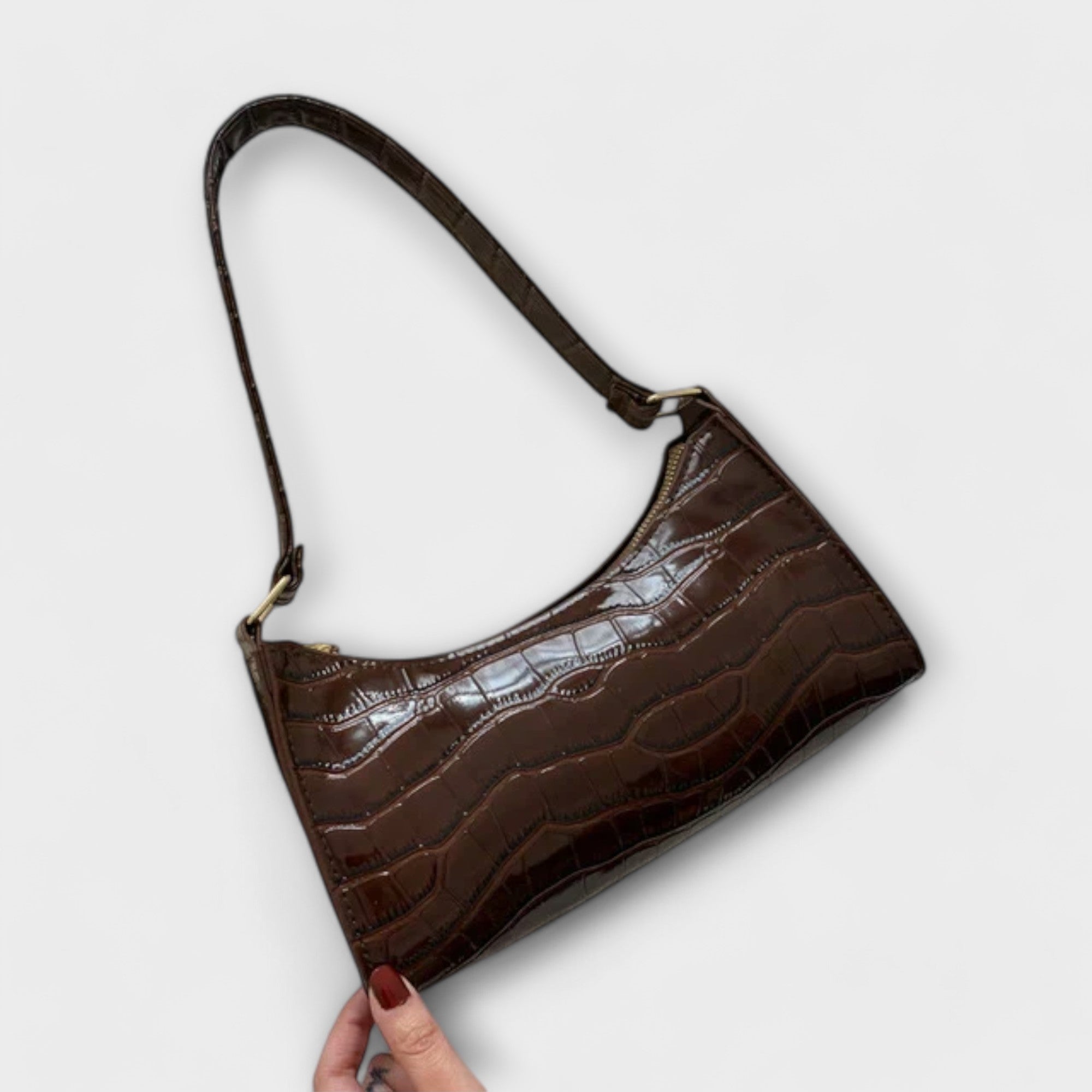 Lora - Bolso de cuero con acabado brillante